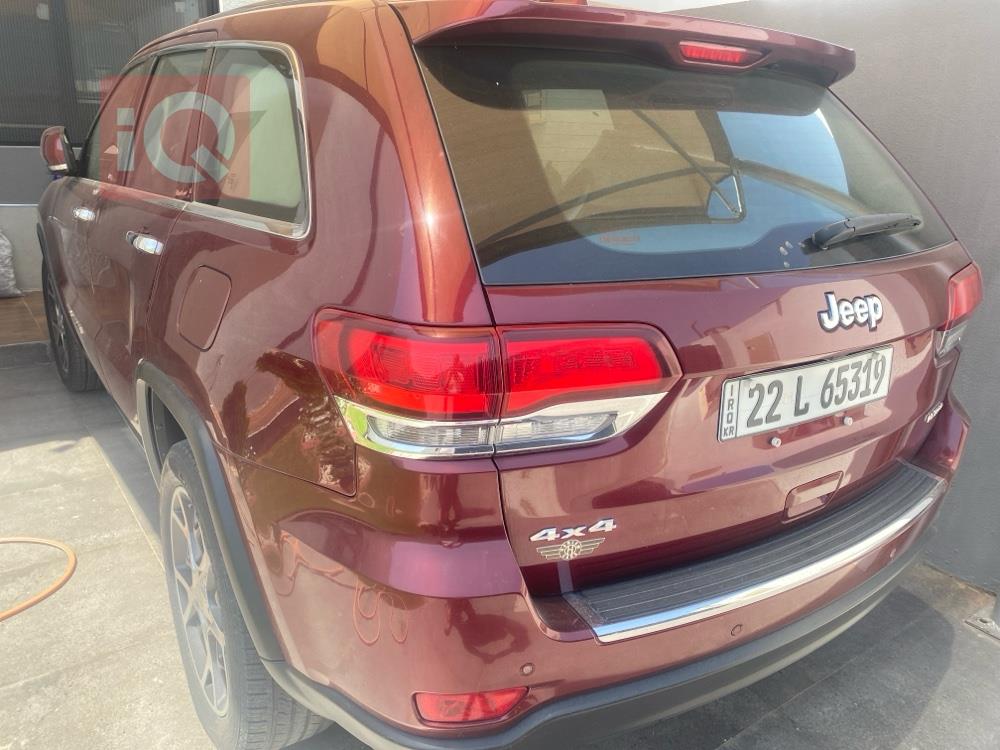 جیپ گراند شیرۆکی